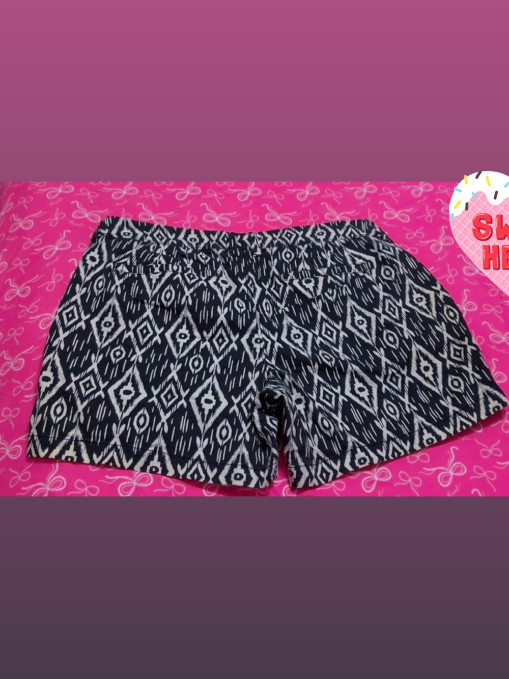 Old Navy Black and White Geo-Print Pull-On Shorts